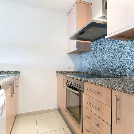 Millenium 1 2-2 Διαμέρισμα Ρόζες